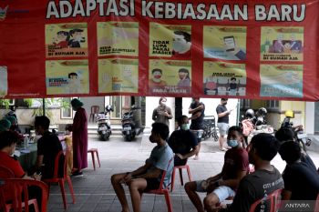 Kasus harian COVID-19 mencapai 40.920 dan Jawa Barat penyumbang terbanyak