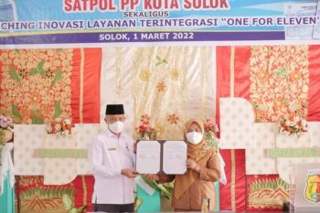 Disdukcapil Solok luncurkan inovasi satu layanan terintegrasi untuk 11 dokumen