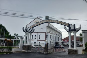 Kejaksaan Tinggi periksa dua staf KONI Lampung terkait dugaan korupsi