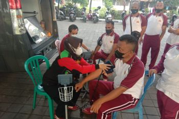 Kesehatan anggota Polres Loteng dicek jelang MotoGP Mandalika