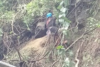 Kudus anggarkan pengeprasan tebing jalur wisata cegah longsor