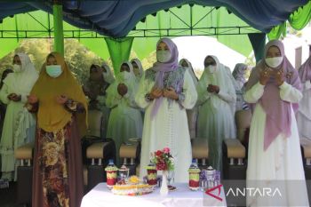 PKK dan GOW peringati isra mikraj pererat silaturahmi
