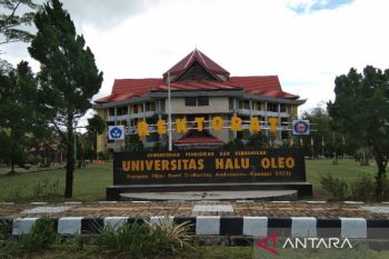 UHO Kendari menunda kuliah tatap muka penuh akibat PPKM Level 3