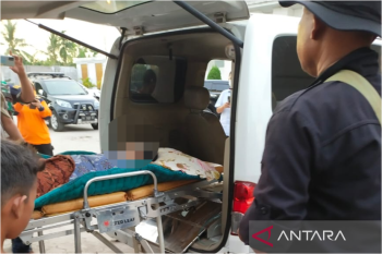 Seorang pengungsi terdampak gempa di Pasaman Barat meninggal dunia