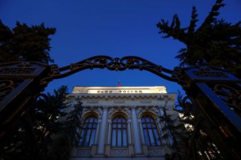 Rusia hentikan serbuan investor saat sanksi hantam ekonomi mereka