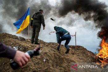 Empat orang tewas, sembilan luka-luka dalam serangan udara di Kharkiv Ukraina