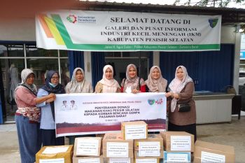 Ketua TP PKK Pesisir Selatan apresiasi solidaritas IKM untuk Pasaman Barat