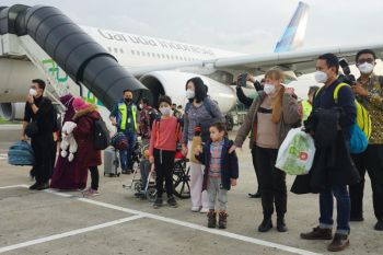 Garuda Indonesia mengoperasikan penerbangan evakuasi WNI dari Ukraina