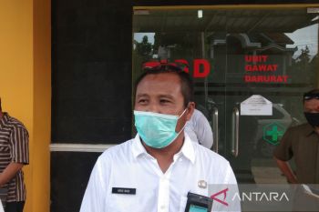 Dinkes Bantul mengimbau rumah sakit ikut tanggulangi pasien  COVID-19