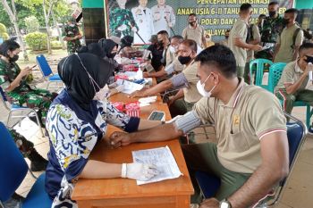 RSUD Kota Mataram kaji layanan vaksin dosis tiga di ruang publik