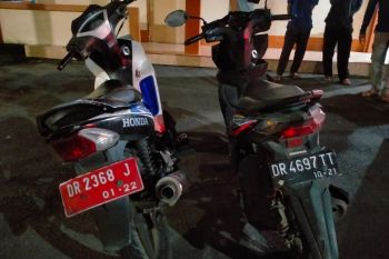 Curi motor plat merah dan minta uang tebusan, dua warga Jarowaru dibekuk