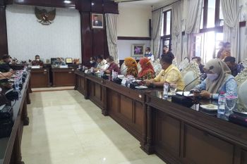 Pemkab Sikka - Pemkot Surabaya jalin kerja sama bidang ekonomi