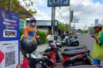 Yogyakarta uji coba bayar parkir menggunakan QRIS