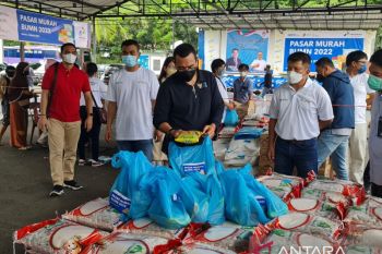 Erick Thohir Dorong BUMN gelar pasar sembako murah di Batam
