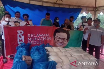 Relawan Muhaimin Peduli bantu korban gempa Pasaman Barat