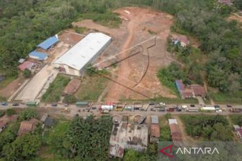 Jalan Lintas Sumatera Di Muarojambi Rusak