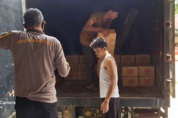 Polda Lampung distribusikan 5.500 liter minyak goreng