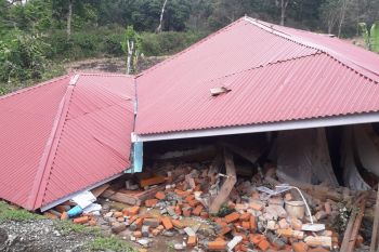 Korban meninggal dunia akibat gempa di Pasaman Barat bertambah menjadi 10 orang