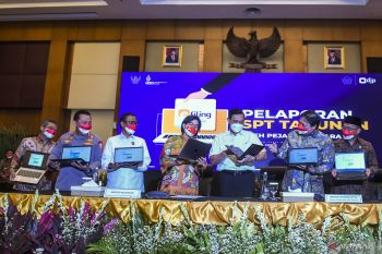Pejabat negara serentak isi SPT Tahunan 2021