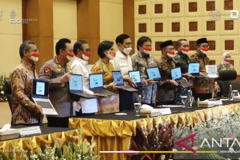 Para pejabat negara secara serentak isi SPT Tahunan 2021
