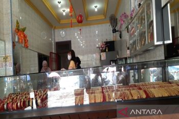 Harga perhiasan emas di Kota Kendari naik berfluktuasi