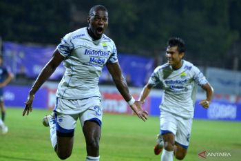 Liga 1 Indonesia - Persib tekuk Madura United 3-2