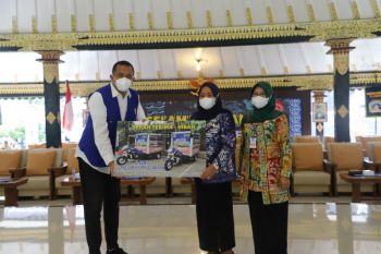 Sleman menerima hibah kendaraan dan buku untuk perpustakaan keliling