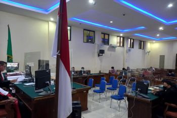 Terdakwa penggelembungan dana makan/minum di DPRD Pringsewu divonis satu tahun