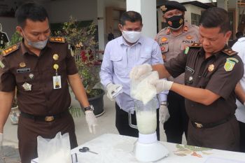 Kejari Lhokseumawe musnahkan 8,1 kilogram sabu-sabu