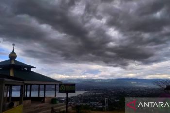 BMKG prakirakan hujan lebat berpeluang terjadi di sebagian besar wilayah Indonesia