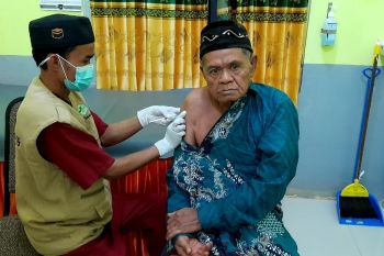 Pemkab Luwu Utara dorong peningkatan cakupan vaksinasi penguat bagi lansia