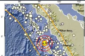 Camat Lolomatua: Masyarakat merasa was-was tsunami pascagempa Nias Selatan
