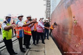 Menhub Budi Karya dorong pelaku bisnis pelayaran untuk buka rute internasional