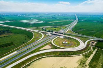 Penyesuaian tarif jalan tol setiap 2 tahun sesuai dengan Peraturan Pemerintah