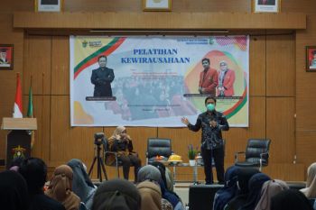 PMO MBKM Kemendikbudristek ajak mahasiswa berwirausaha