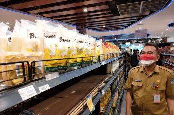 Disperindag Manado Sidak Stok Minyak Goreng Indogrosir dan Freshmart