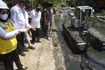 Bupati Mamuju minta Dinas PUPR segera tuntaskan normalisasi sungai