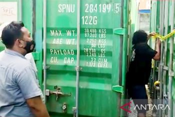 Polisi gerebek puluhan ton CPO ilegal di Kalsel