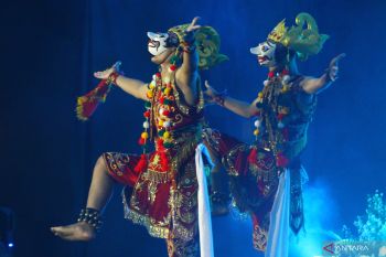 Pegelaran Seni Topeng