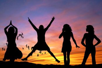 Perempuan bisa bebas  mengambil inisiatif