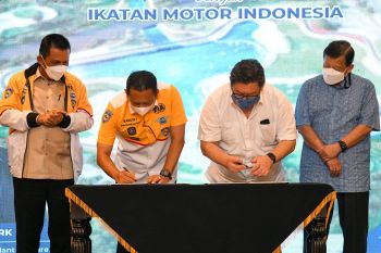 Gubernur Ansar saksikan penandatanganan MoU rencana pembangunan sirkuit balap F1 di Lagoi