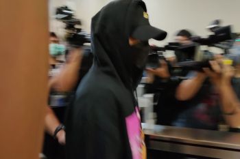 Penyidik periksa YouTuber Reza Arap dan sejumlah publik figur lainnya hari ini