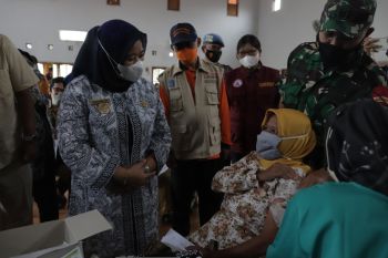 Sleman menggelar vaksinasi booster serentak di 86 kelurahan