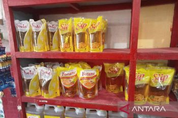 Warga Meranti dilema HET minyak goreng kemasan dicabut