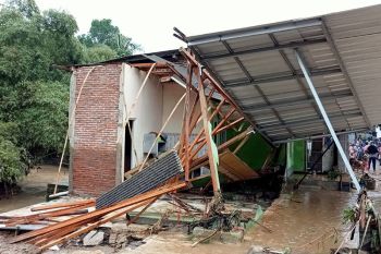 BMKG: Hujan lebat rendam sejumlah kawasan di Cilacap dan  Banyumas