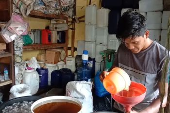 Disdag sebutkan 2.500 ton minyak goreng curah tiba di Mataram