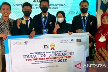 Tim Riset MAN 1 Kuansing juara kompetisi sains international 2022