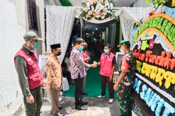 Anggota Kodim 0410/KBL ingatkan warga patuhi prokes di tempat hajatan