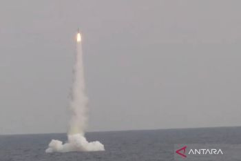 Rusia serang Ukraina dengan rudal jelajah dari dua titik perairan