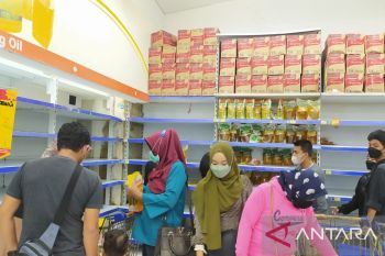 Polres Bengkulu tetapkan 2 tersangka kasus penimbunan minyak goreng